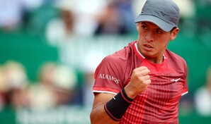 B&aacute;ez elimina a Wawrinka en su despedida de Montecarlo