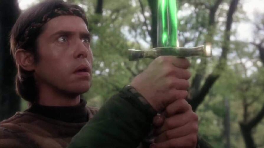 "Excalibur", una visión épica y oscura del mito del Rey Arturo "Excalibur", una visión épica y oscura del mito del Rey Arturo