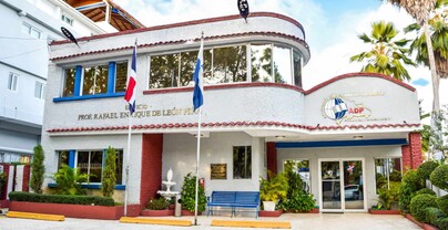 La ADP critica propuesta de descontar salario a maestros que participen en huelga