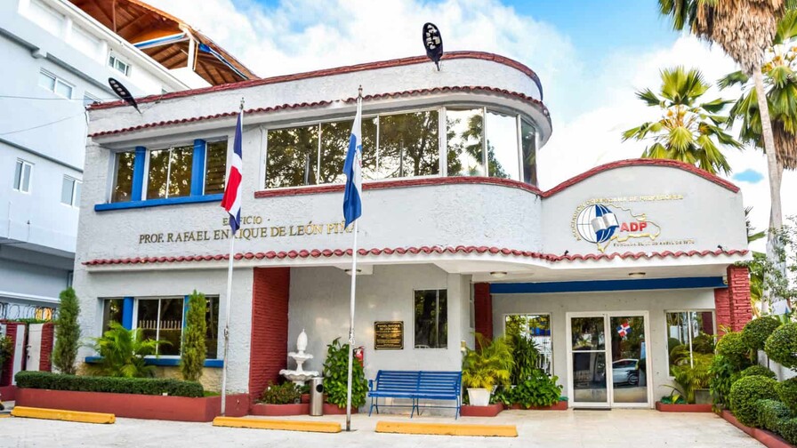 Hoy es lunes 13 de abril del 2026