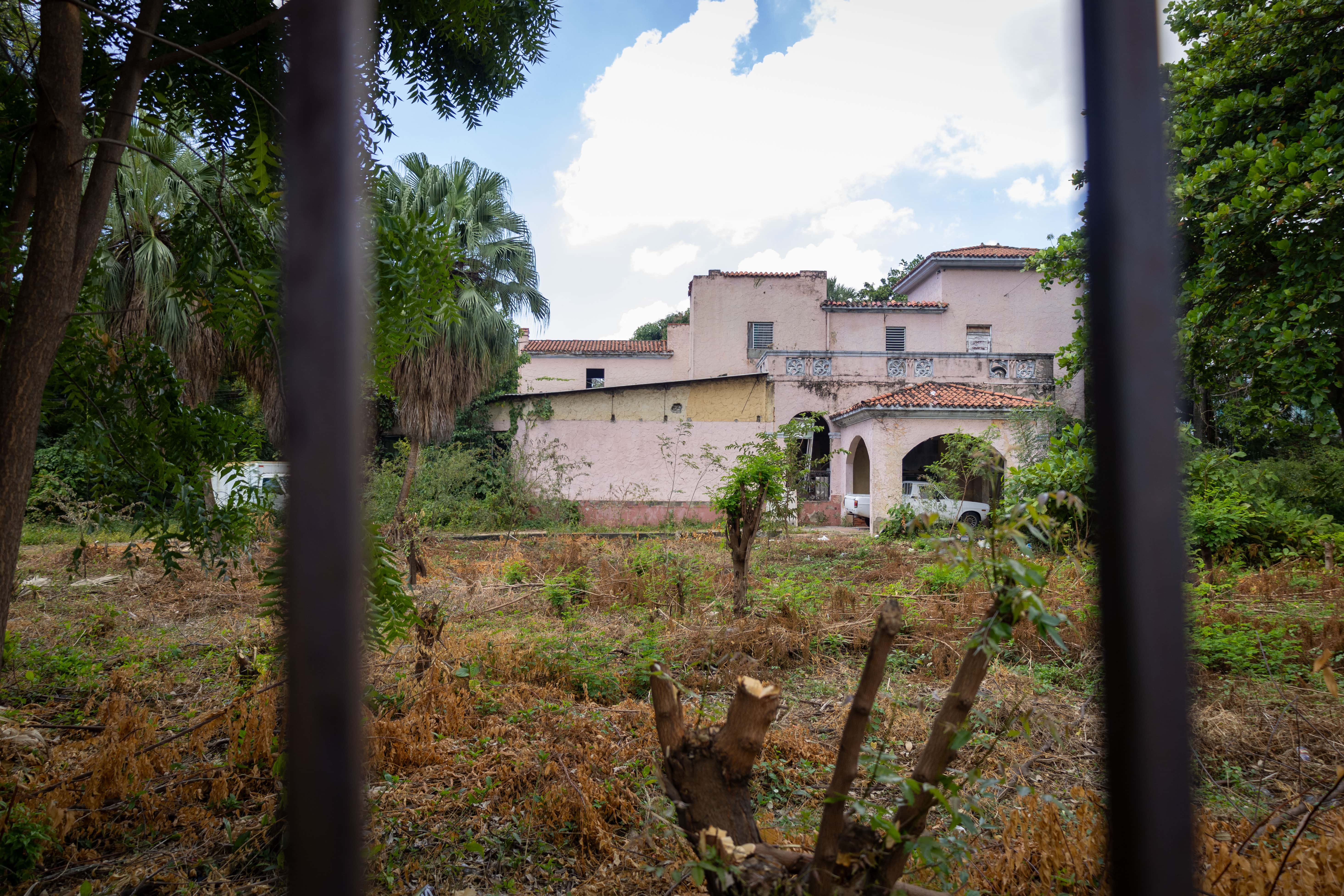 Vista de la casa abandonada.