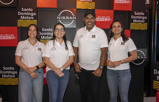 Santo Domingo Motors y Nissan realizan experiencia de manejo "All You Can Drive"