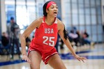 La estrella del baloncesto femenino Angel Reese es transferida a Atlanta