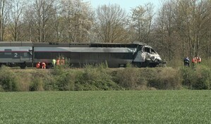 Colisi&oacute;n entre un tren y un cami&oacute;n con material militar deja un muerto en Francia