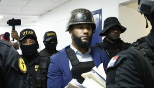 Aplazan medida de coerci&oacute;n contra fiscal acusado de recibir soborno de 10 mil d&oacute;lares