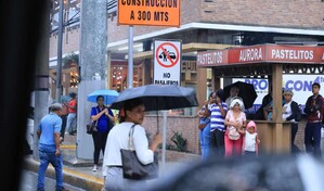 Vaguada provoca lluvias desde tempranas horas de este martes