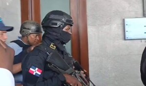 Juez impone prisi&oacute;n preventiva a coronel Mad&eacute; por golpear a una joven en Santo Domingo Este