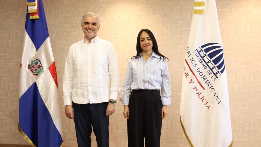 Ministro de Educación impulsa despliegue de Policía Escolar para reforzar seguridad en escuelas Ministro de Educación impulsa despliegue de Policía Escolar para reforzar seguridad en escuelas