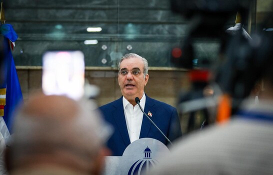 Dan los primeros pasos para el di&aacute;logo nacional convocado por Abinader ante crisis global