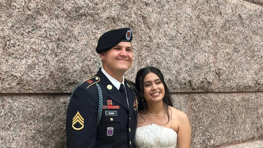 ICE libera a esposa de militar detenida por una orden de deportaci&oacute;n de su infancia