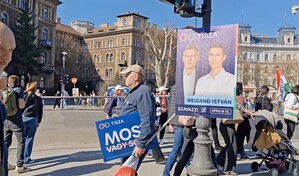 Los h&uacute;ngaros deciden entre seguir con Orb&aacute;n o abrir un nuevo ciclo tras 16 a&ntilde;os