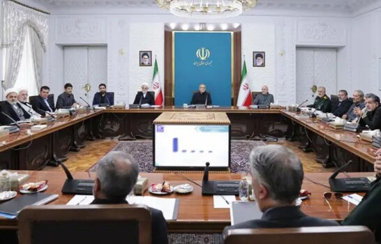 Ir&aacute;n confirma el cese al fuego bilateral anunciado por Trump y que dejar&aacute; pasar barcos por Ormuz