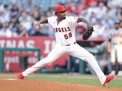 MLB: Soriano hace historia en el montículo y Angels evitan barrida