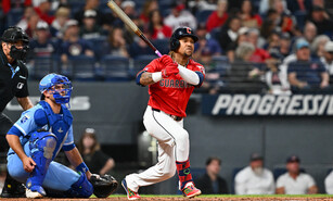 Ram&iacute;rez comienza su asalto a las estad&iacute;sticas centenarias de Cleveland