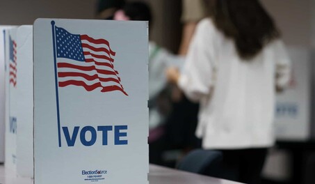 La mayor fraternidad universitaria hispana en EE. UU. impulsar&aacute; voto entre j&oacute;venes latinos