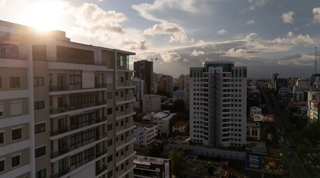 BM baja a 3.6 % crecimiento RD; apunta a mayor capacidad fiscal para subsidiar combustibles