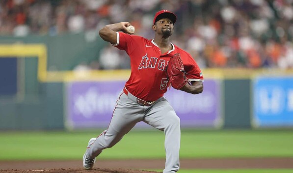 Dos Tommy John despu&eacute;s, Soriano encuentra la forma