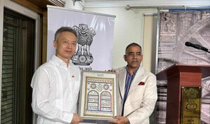 Embajador de La India estrena documental sobre el Monte Kailash