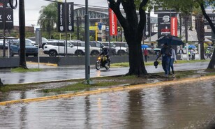 M&aacute;s de 30,000 desplazados por las lluvias que mantienen al pa&iacute;s en alerta