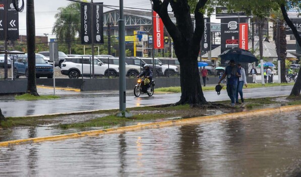 Una vaguada provocar&aacute; aguaceros, tronadas y r&aacute;fagas de viento este s&aacute;bado