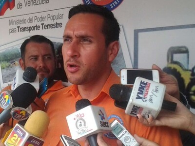 Fuertes lluvias en Venezuela dejan familias aisladas y obstruyen vías