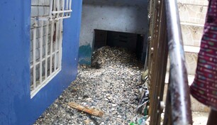 Inundaciones y arrastre de materiales golpean comunidad del Km. 9 1/2 de la Duarte