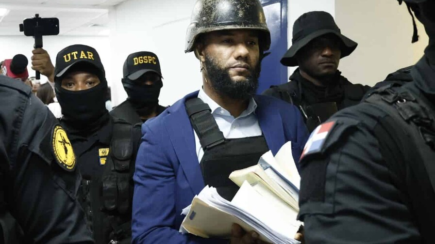 Millones, cheques y d&oacute;lares: el rastro del dinero del fiscal Aurelio Valdez