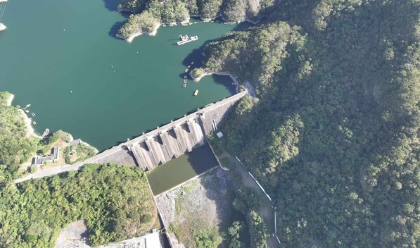 Entrada en operaci&oacute;n de dos turbinas de generaci&oacute;n de la Central Valdesia obliga cierre de balnearios en Nizao
