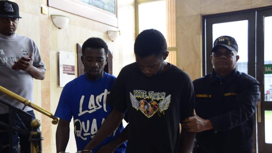 Dictan prisi&oacute;n preventiva contra hermanos acusados de asesinar a dos prestamistas en Santiago