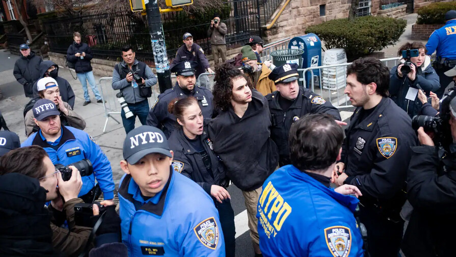 Acusados de llevar bombas a protesta en Nueva York habr&iacute;an planeado matar hasta 60 personas