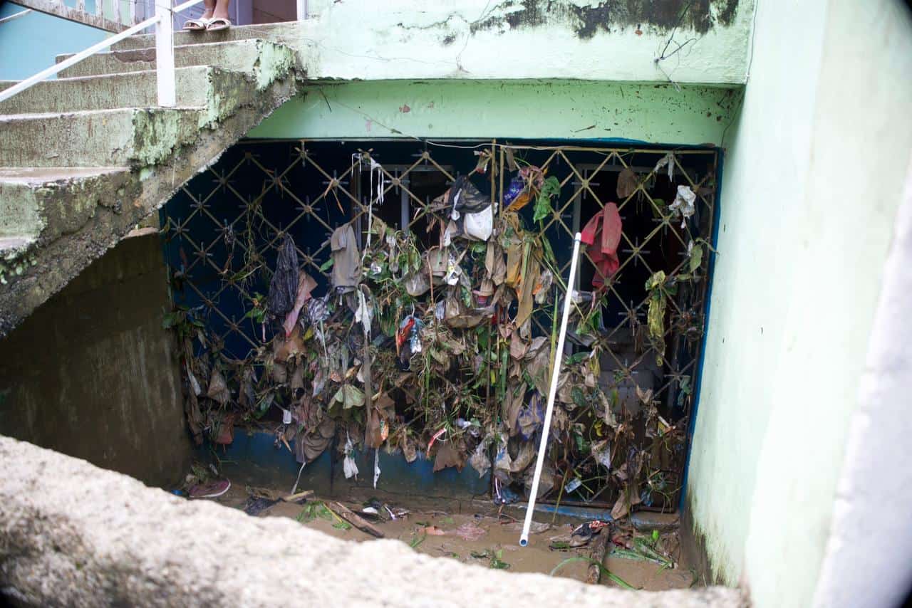 Una casa que qued&oacute; totalmente inundada tras el desborde del r&iacute;o Lebr&oacute;n.