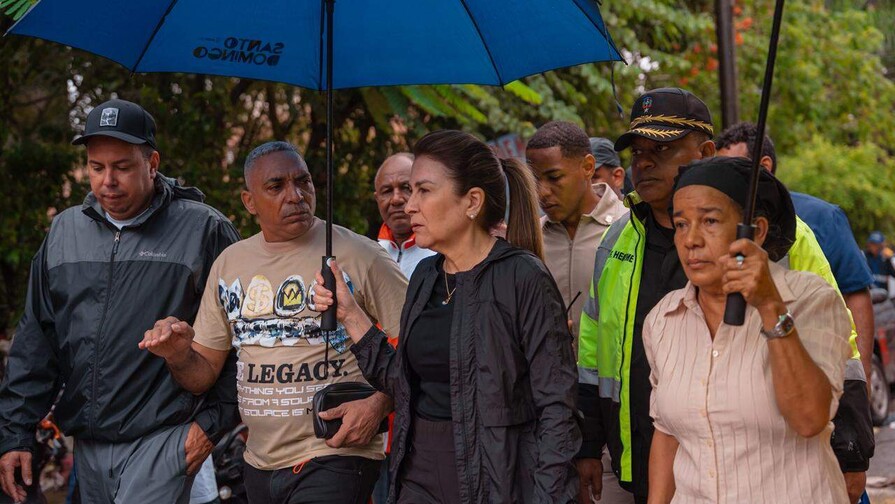 Alcald&iacute;a del Distrito Nacional coordina entrega de ayudas en sectores afectados por lluvias