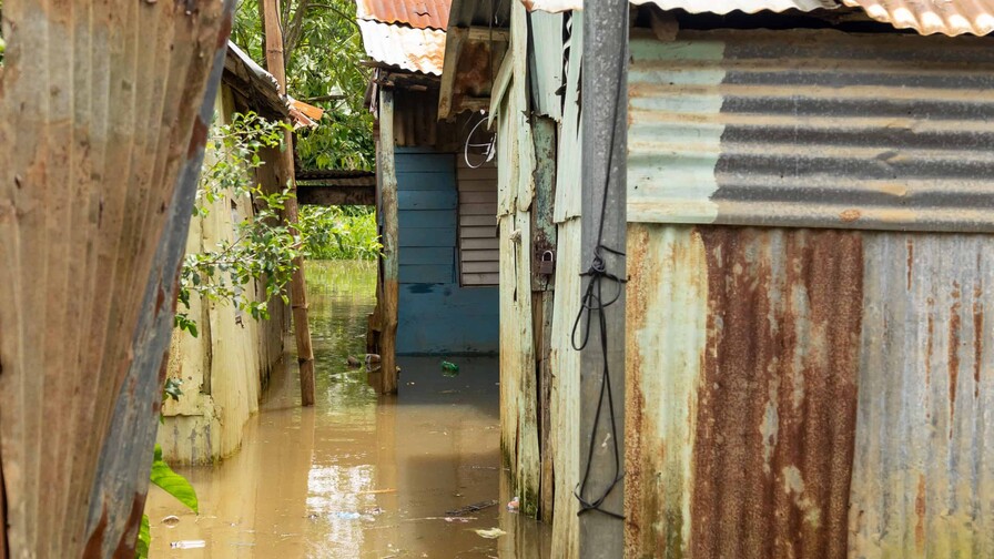 El COE mantiene 15 provincias en alerta verde por lluvias y posibles inundaciones