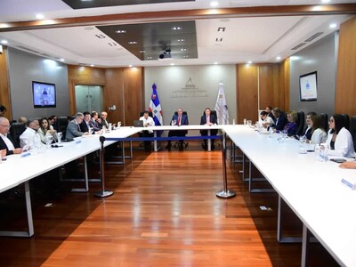 Crisis global: Gobierno inicia consulta con gremios y sectores sociales