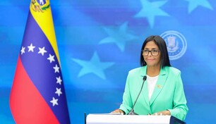 Delcy Rodr&iacute;guez anuncia que incrementar&aacute; los salarios el pr&oacute;ximo 1 de mayo en Venezuela