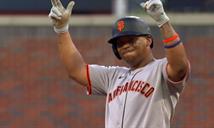 Rafael Devers dispara jonr&oacute;n en triunfo de los Gigantes ante los Piratas
