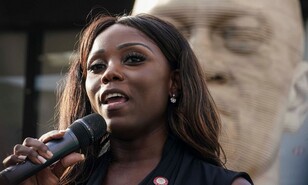 Concejal de Nueva York y asistente de Hochul reciben apoyo en medio de investigaci&oacute;n federal