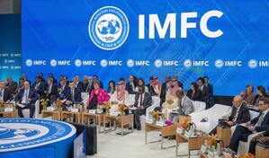 FMI subraya alza en gasto militar y alerta d&eacute;ficit