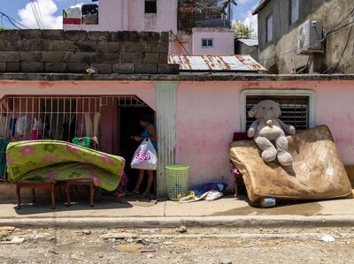 Inundaciones: colchones al sol reflejan lucha en Villa María, Pantoja