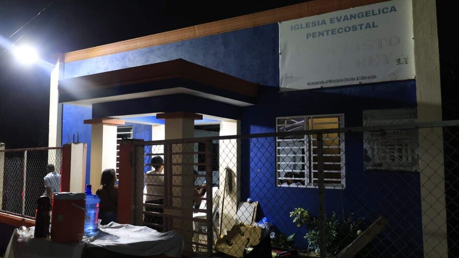 Desconsuelo en Los Alcarrizos: velan ni&ntilde;a a la que le cay&oacute; una pared por las fuertes lluvias