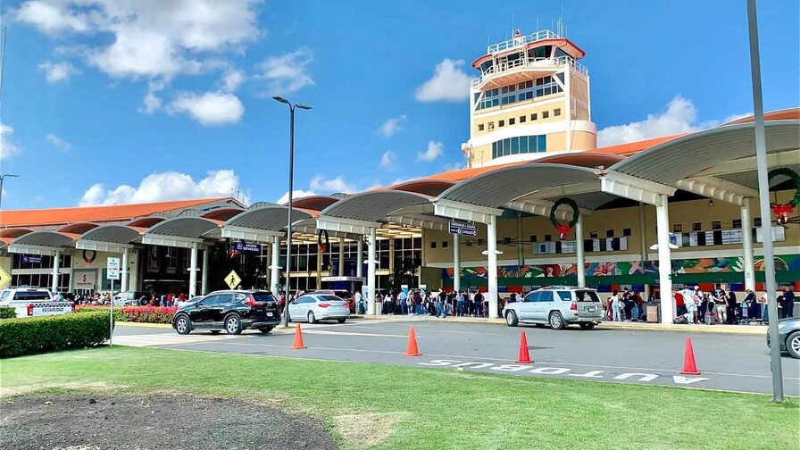 Neblina afecta aterrizaje de una aeronave en aeropuerto del Cibao