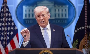 Trump dice que Ir&aacute;n no est&aacute; cumpliendo lo acordado sobre el tr&aacute;nsito de crudo en Ormuz