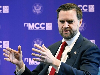 JD Vance retrasa su viaje a Pakistán
