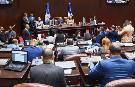 Los empleados de los diputados y sus bloques cuestan m&aacute;s de RD$33 millones cada mes