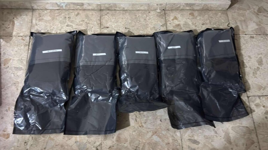 Arrestan hombre y ocupan nueve paquetes de presunta marihuana en San Francisco de Macorís Arrestan hombre y ocupan nueve paquetes de presunta marihuana en San Francisco de Macorís