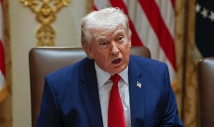 Donald Trump advierte a Ir&aacute;n por supuestos cobros a petroleros en el estrecho de Ormuz