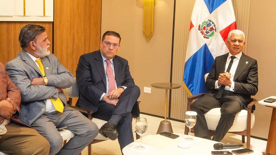 Empresarios y autoridades buscan consenso para revisar tarifas de ley de residuos s&oacute;lidos