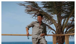 Chayanne, a su llegada a República Dominicana: “Ya el calorcito lo estoy recibiendo”