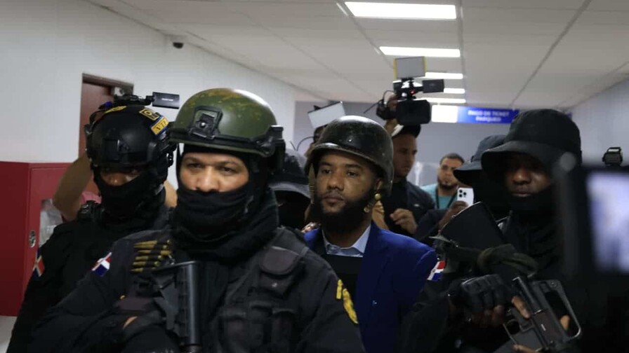 Con papeles en mano, fiscal acusado de soborno enfrenta hoy su tercer intento de coerci&oacute;n