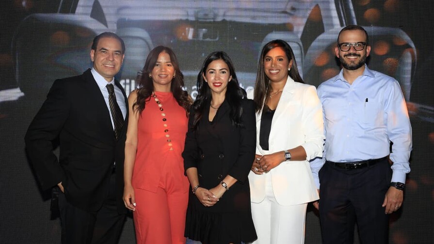 Hyundai lanza el nuevo modelo de Ioniq 9, el SUV que redefine el lujo eléctrico Hyundai lanza el nuevo modelo de Ioniq 9, el SUV que redefine el lujo eléctrico